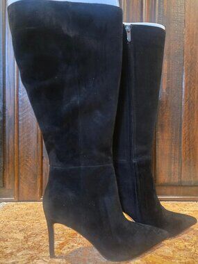 Nine West Cook Suede Boot size 7M